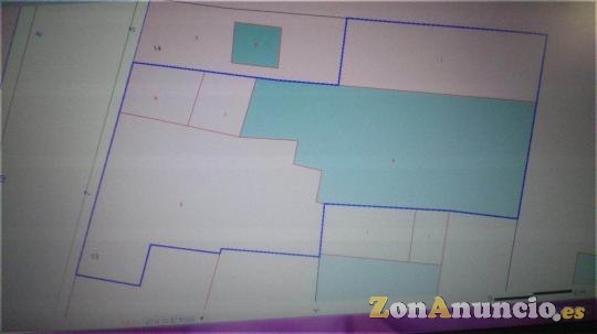 SE VENDE CASA 400M2